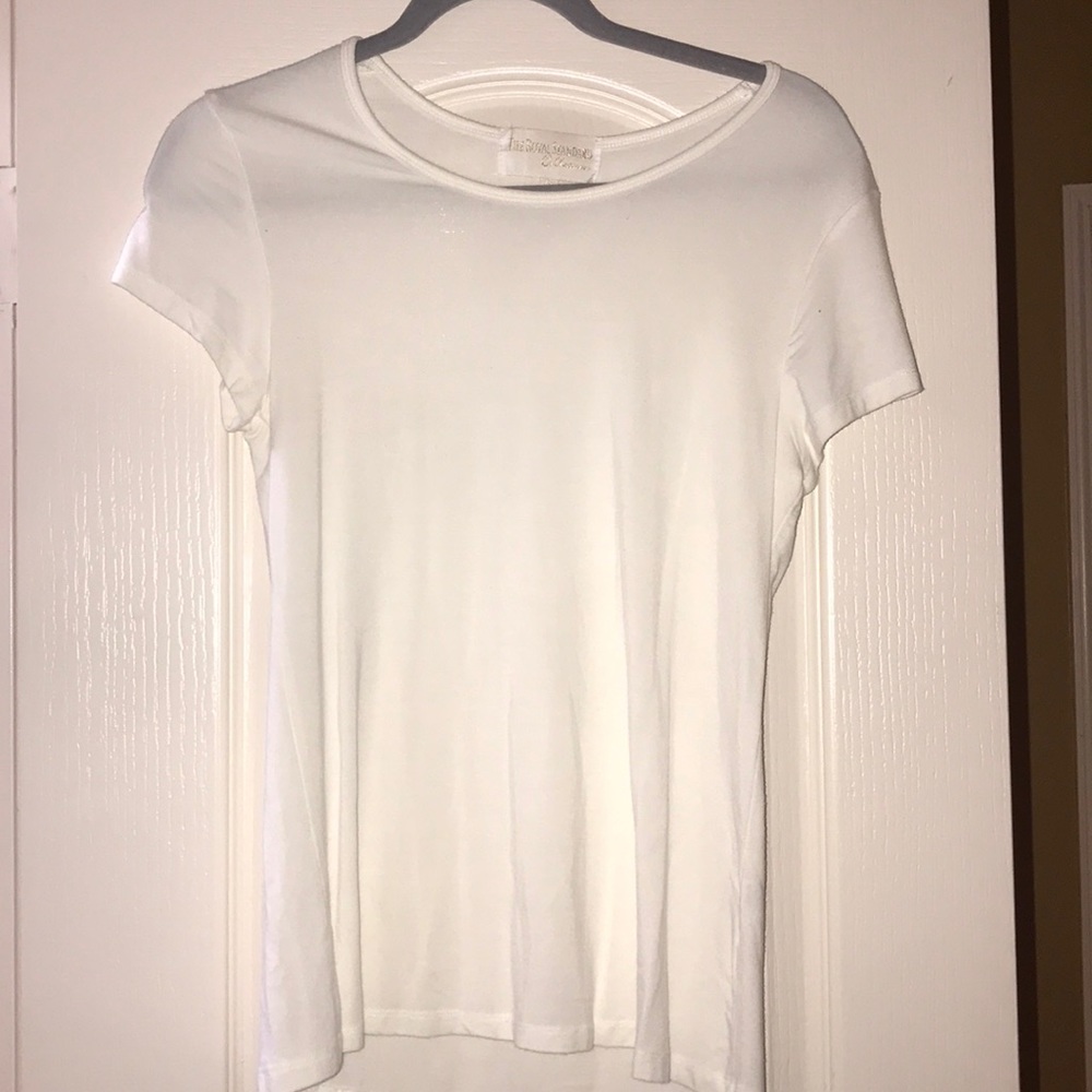 Women’s white shirt